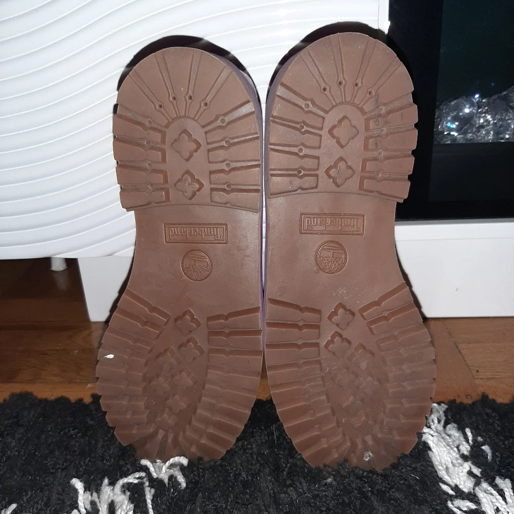 Purple timberlands - Picture 9 of 13